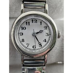 Pulsar Vintage Ladies Petite Watch V811-3020 Rare New Battery Running Mint